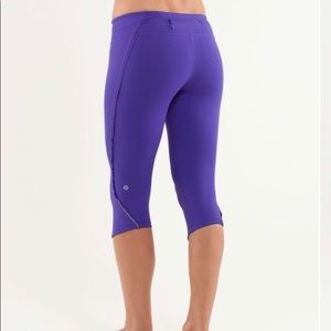 Lululemon Run -Fast And Free Crop -Bruised Berry Size 4